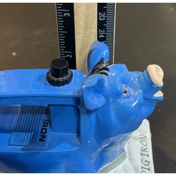 Pig Iron Invasion Collectible Figurine Farm Anthropomorphic Decor 2001 - Picture 6 of 7